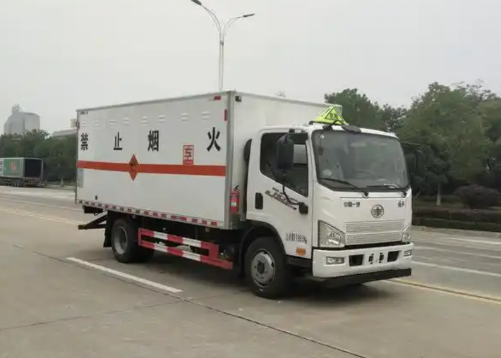 畅好乡爆破器材运输车可以上高速吗？